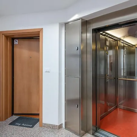 Penthouse Sea View Apartment *