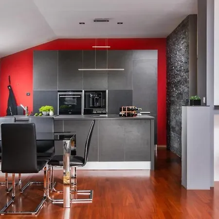 Penthouse Sea View Apartment Pula
